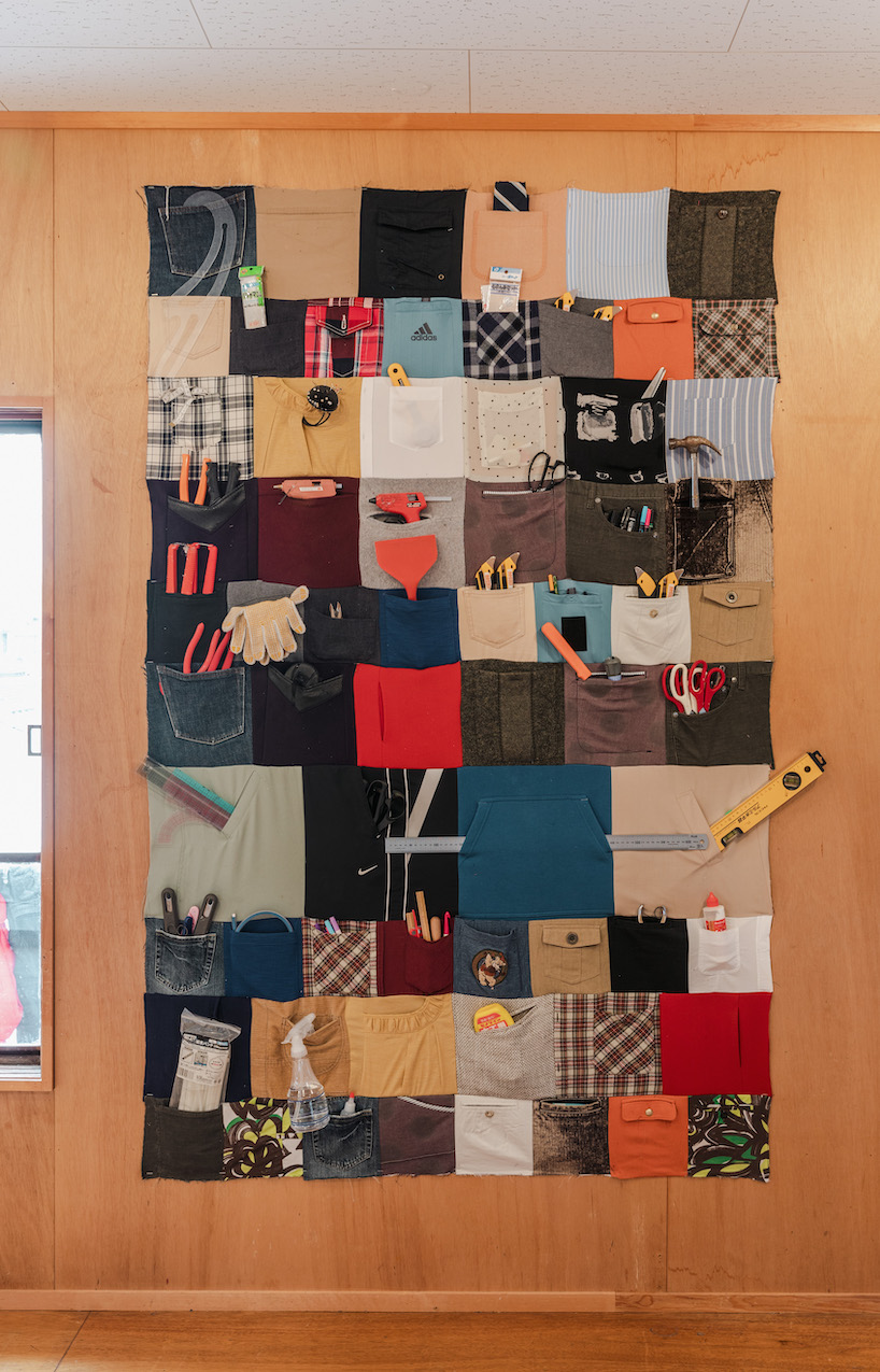 DATSUEBA atelier by Yagyug Douguten in japan 'dresses itself' as visitors take off their clothes