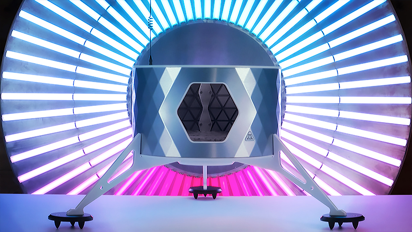 catsa lander mark1 a refined feline escape pod 3