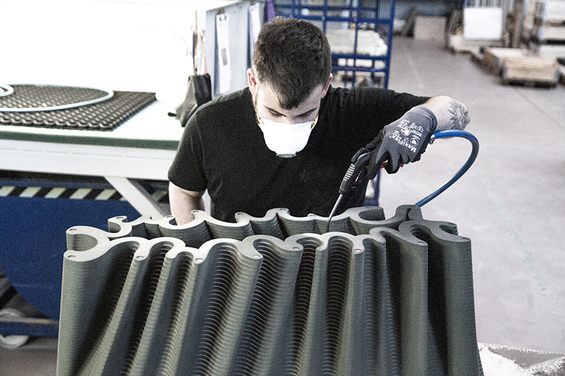 duffy london 3d prints free flowing dune table designs using black quartz sand 8