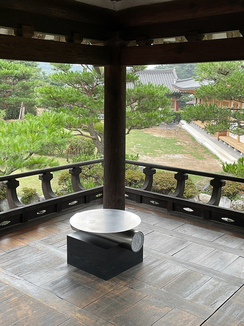 combine the form and texture of old architecture with modern aesthetics 8