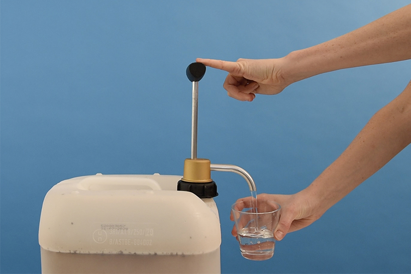 JERRY is a selfcleaning water filter that fits onto jerry cans