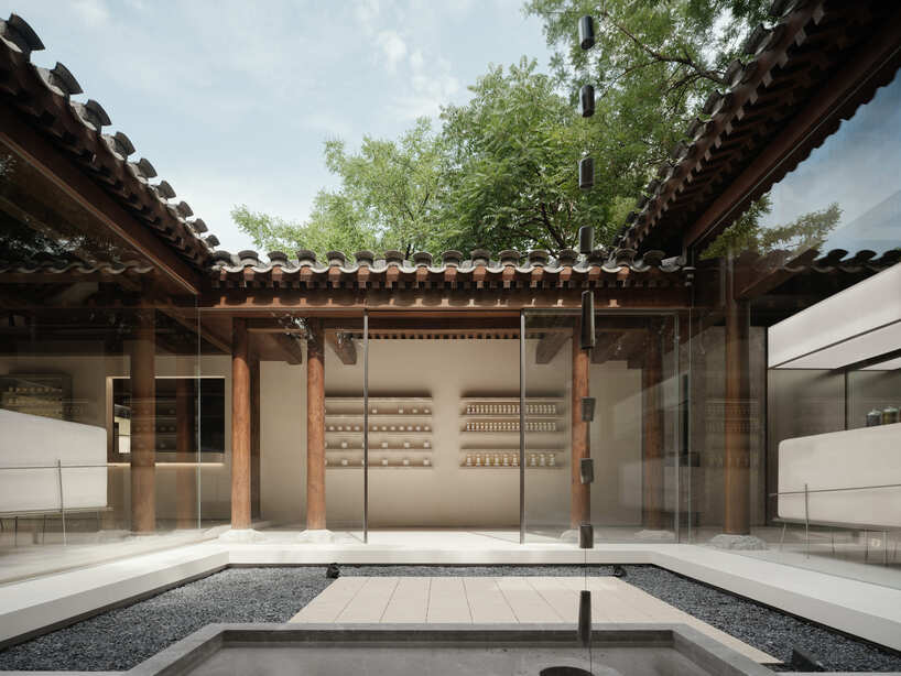 F.O.G. architecture restores timber structure of conserved historical building in beijing