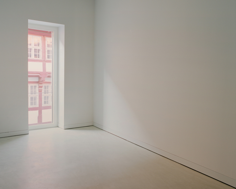 atelier ST + gesellschaft von architekten complete göttingen art gallery designboom