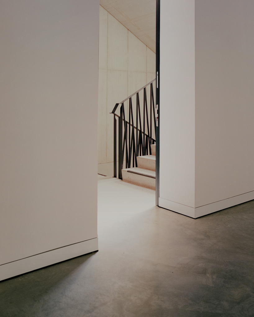 atelier ST + gesellschaft von architekten complete göttingen art gallery designboom