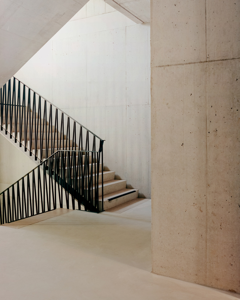 atelier ST + gesellschaft von architekten complete göttingen art gallery designboom