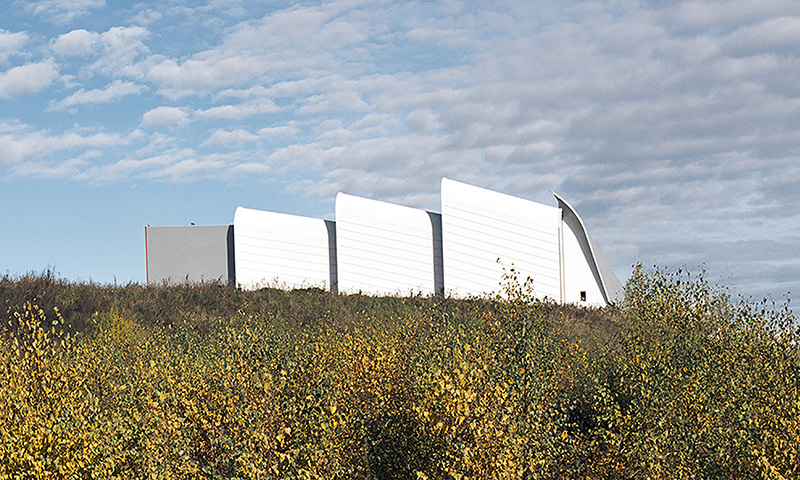 this heavy-lift maintenance center can accommodate the largest commercial aircraft currently in service