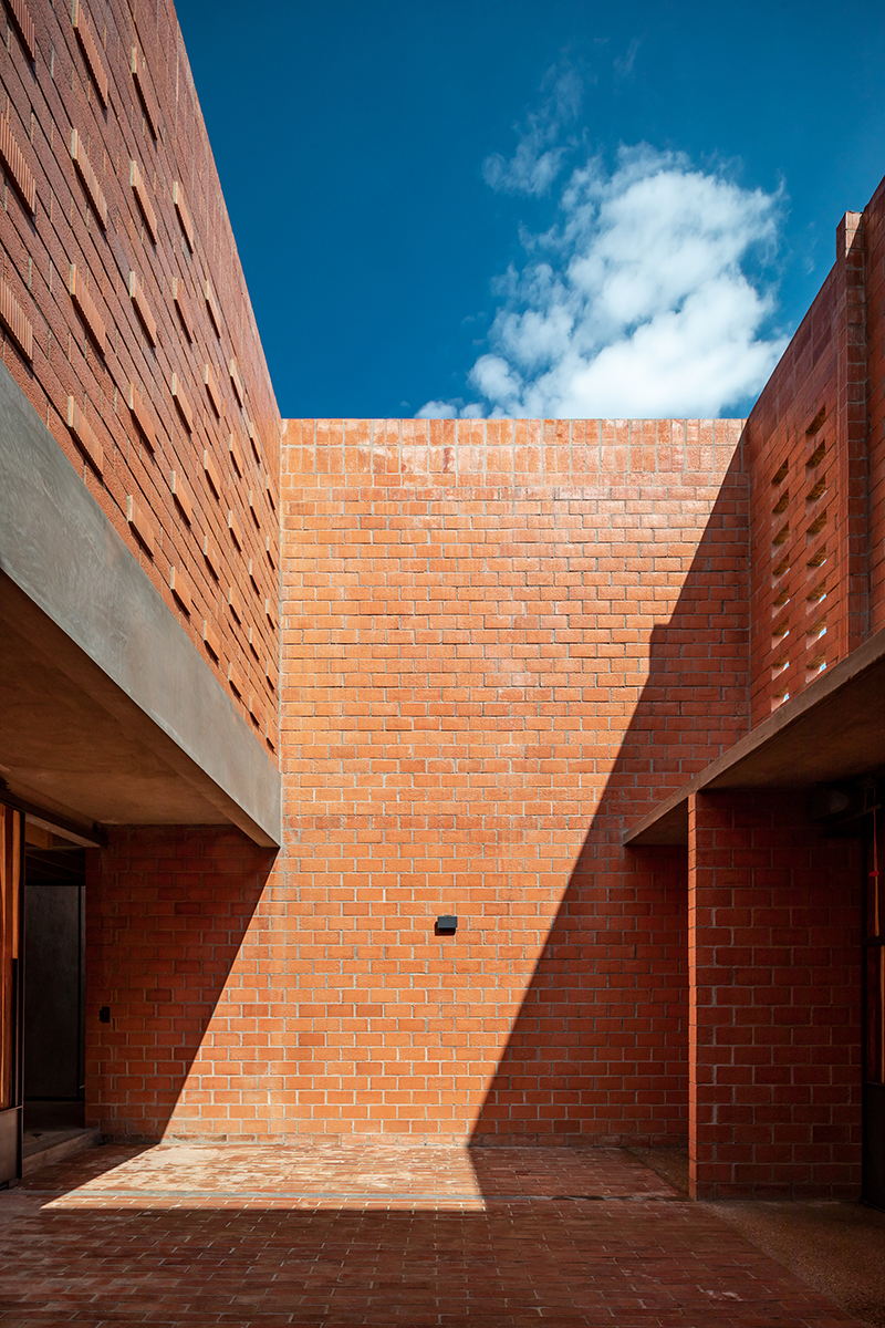 well-lit central patio blurs the boundaries within 'nuestro sueño' house in mexico