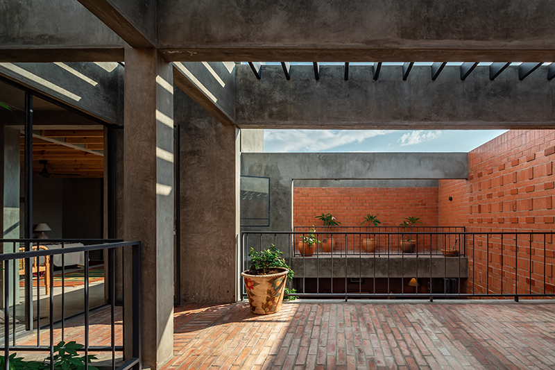 well-lit central patio blurs the boundaries within 'nuestro sueño' house in mexico