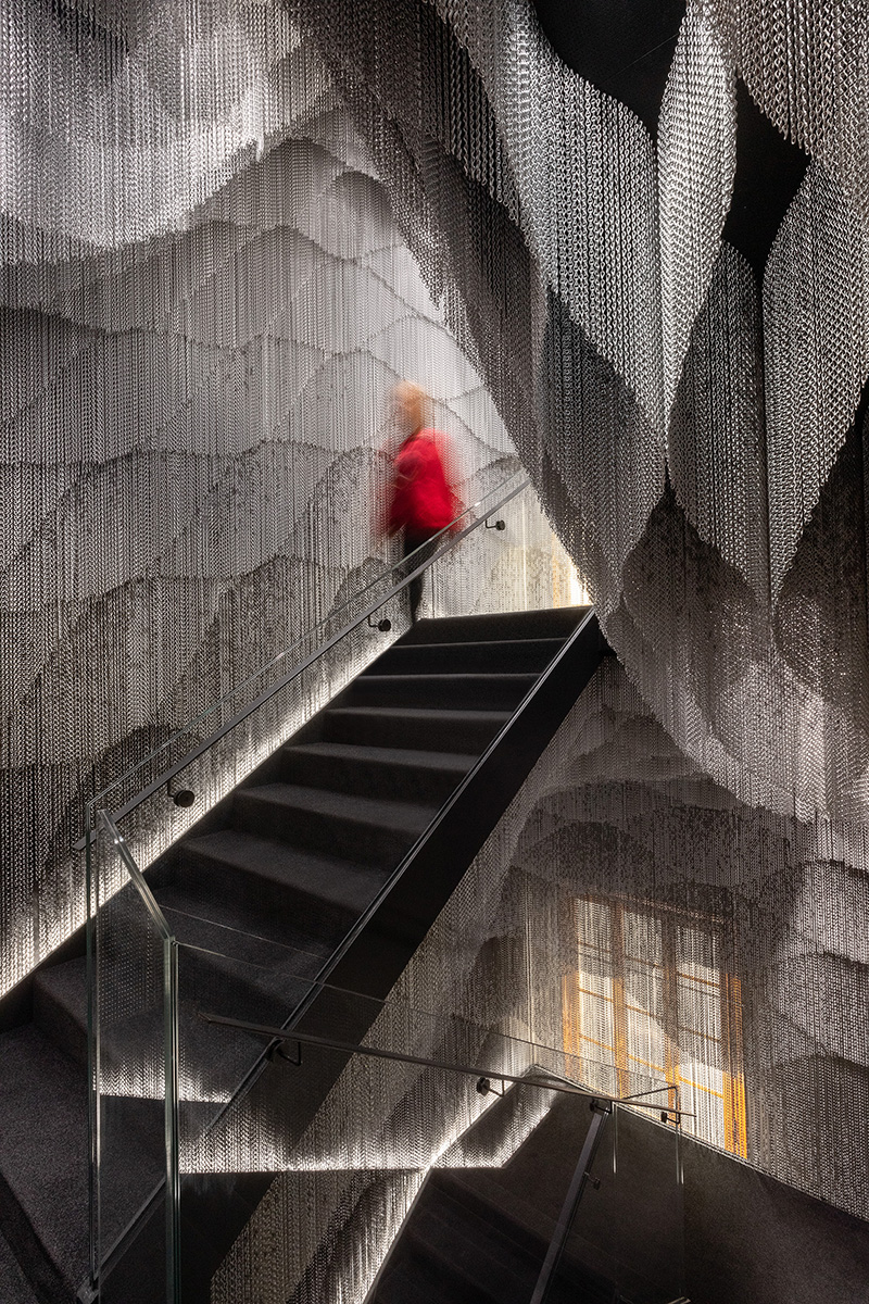 kengo kuma installs aluminum chain staircase inside gaudí's casa batlló designboom