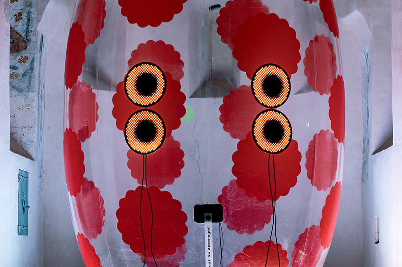 giant inflatable characters leads visitors along contemplative journey in installation by ENESS