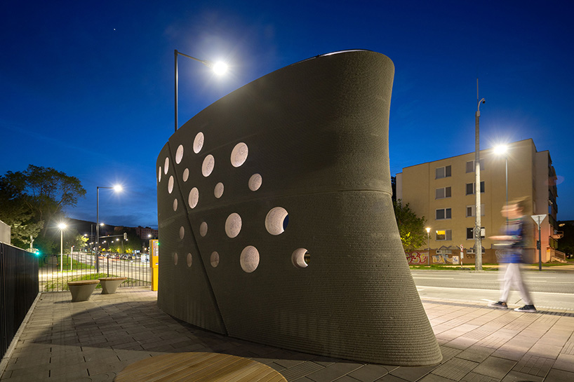 COLLARCH's concrete, 3D printed bus stop forms sculptural shelter in slovakia