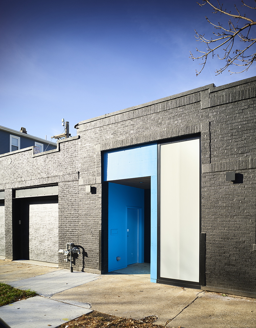 34-TEN transforms old chicago bow truss warehouse into light-filled photography studio