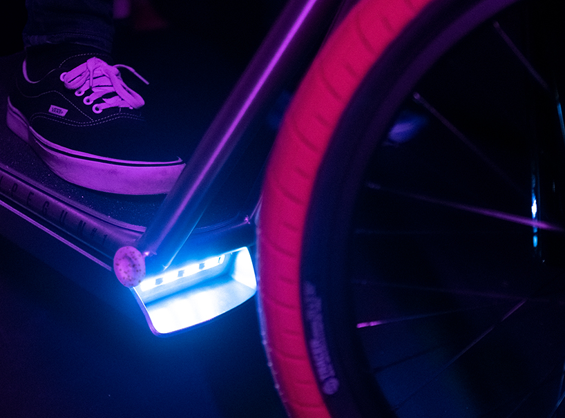 pipegun 1 the offbeat electric kickbike by tozz 1