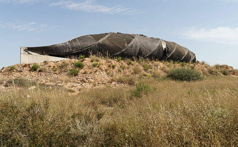 photographer kyrre sundal captures toyo ito's 'la caracola' contemporary ruin in spain