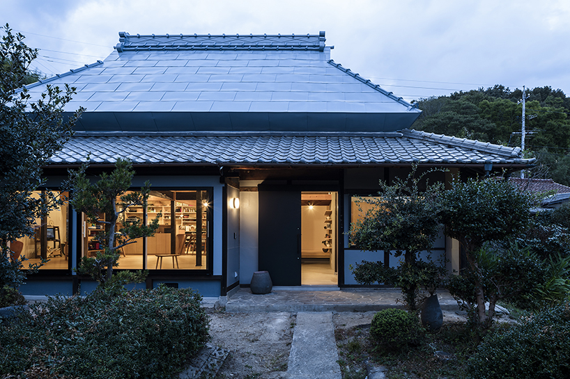 https://www.designboom.com/wp-content/dbsub/449587/2022-09-06/submit-a-story-of-minka-in-tsuchida-renovation-of-a-minka-old-japanese-style-house-with-a-ceramic-artists-studio-1-631753ee3a3f3.jpg