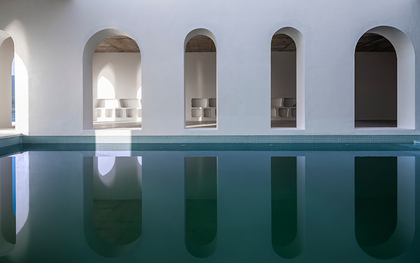 a small santorini in vinh phong bay vietnam 6