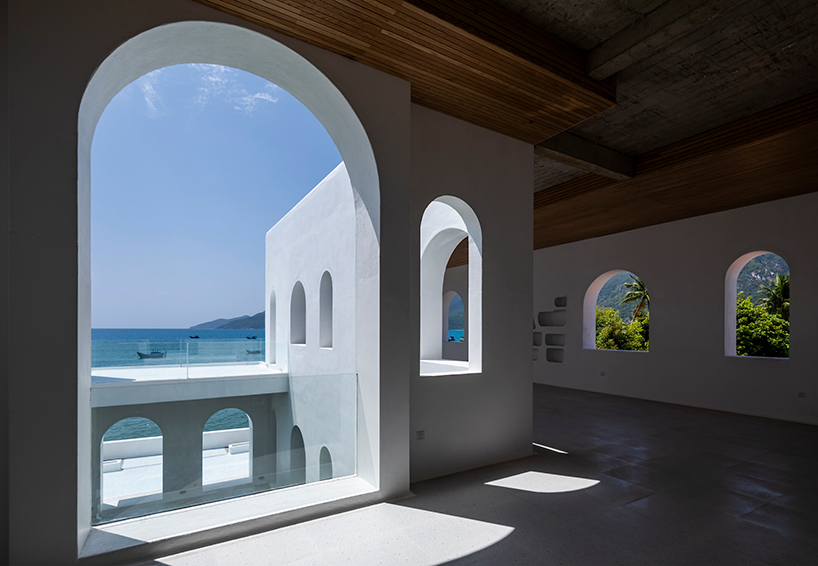 pham huu son's minimalist villa brings greek island architecture to vietnam