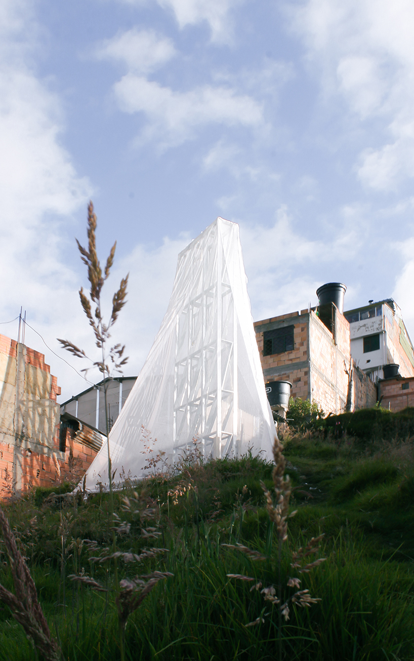 alsar atelier's community-built fog catcher promotes eco-friendly urban agriculture in colombia