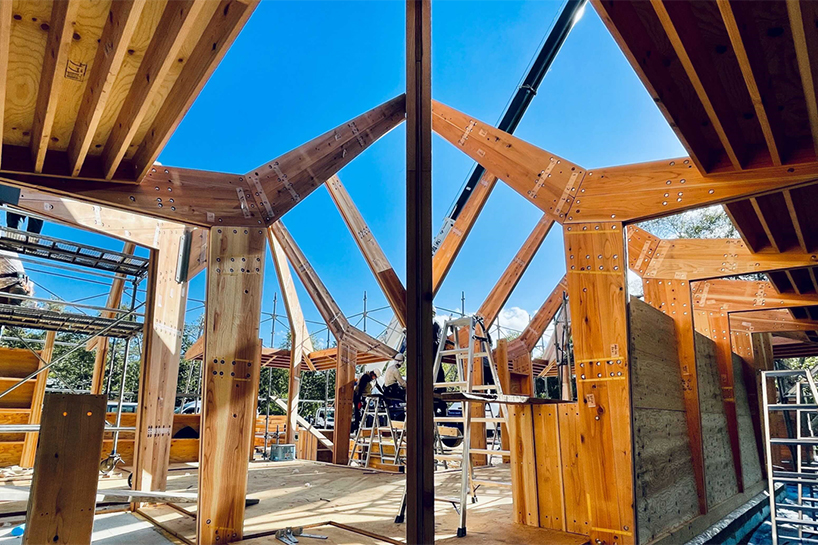 vuild completes its first digitally fabricated prototype house using its home building platform nesting 5