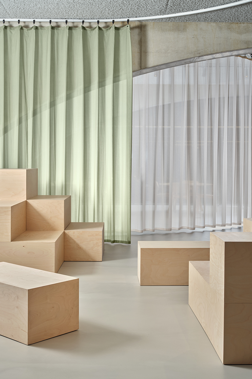 studioninedots' flexible pavilions spark creativity + interaction in amsterdam workplace