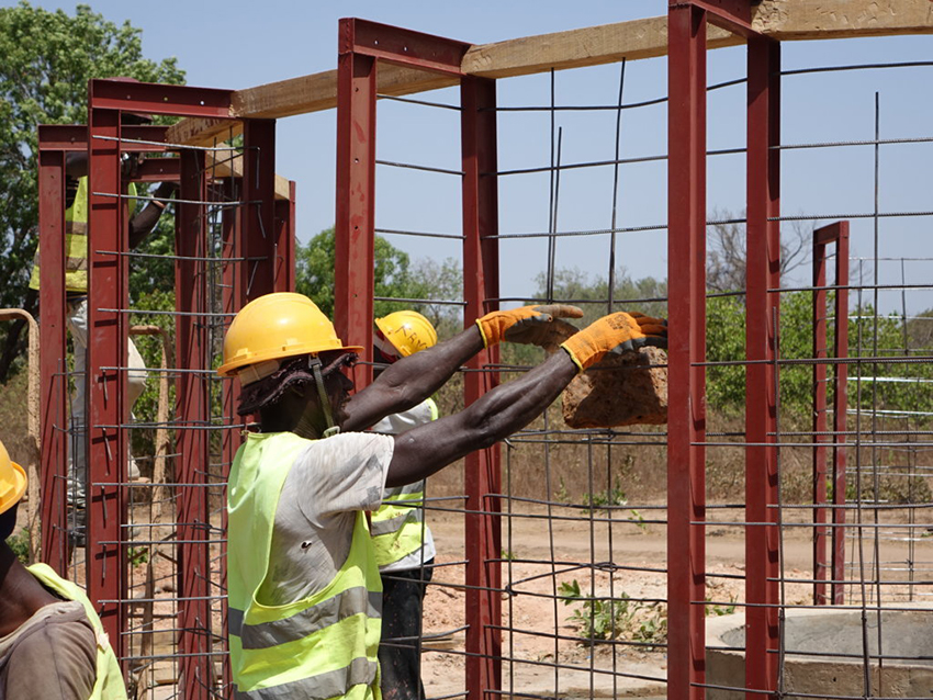a well with stone architecture to facilitate access to drinking water 5