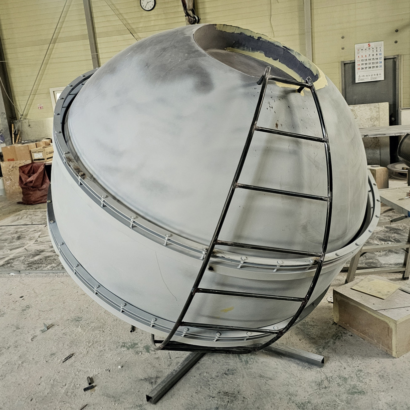 the roaming chimney 11