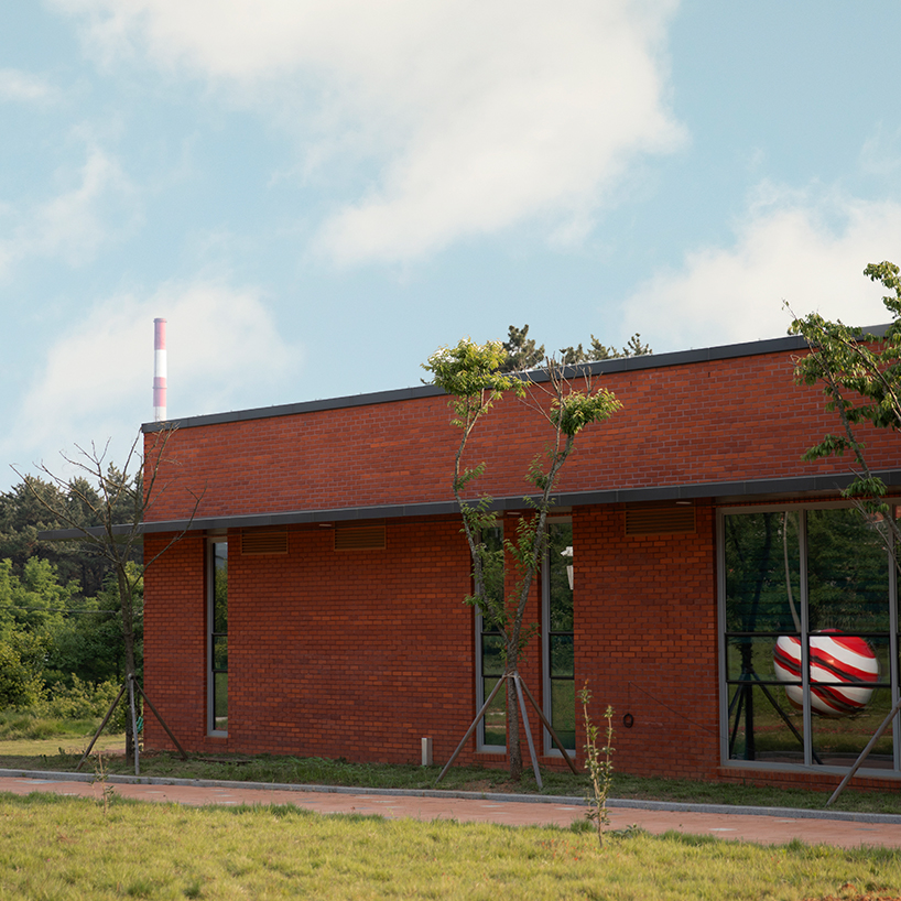 the roaming chimney 7