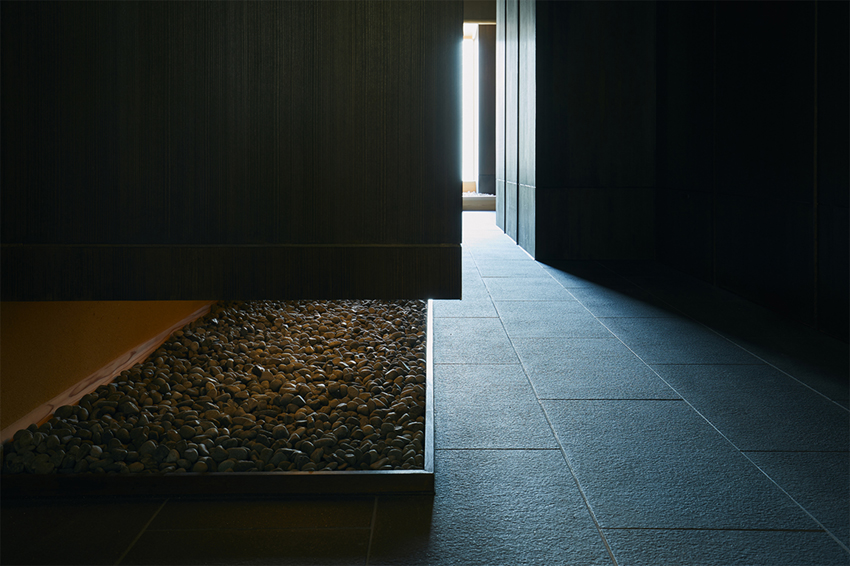 sunaba's zen, nature-infused japanese tearoom fosters sense of spirituality in urban tokyo