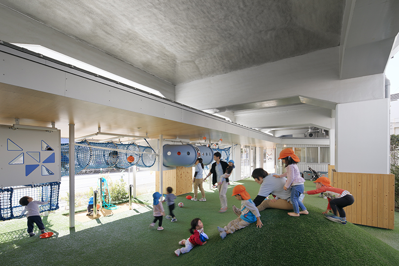 takahiro akiyama architects revives vacant lot under tokyo railway line as school