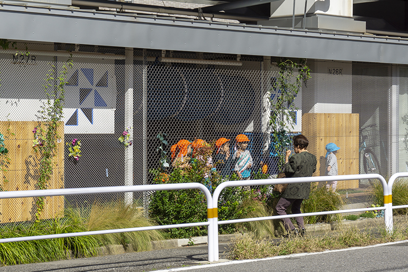 abandoned space under tokyo town railway line is revived as a nursery school - 1