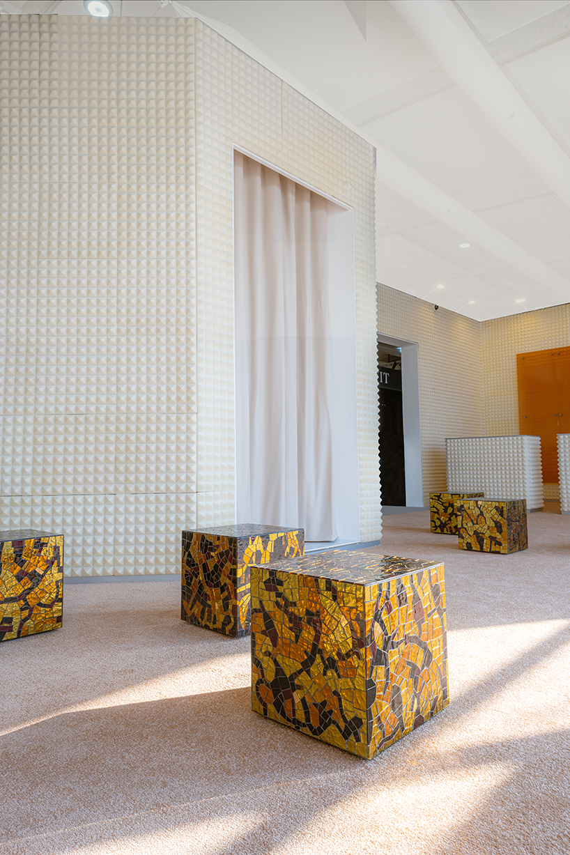 dubai downtown design entry installation fuses gilded mosaic with light, sound, and crystals