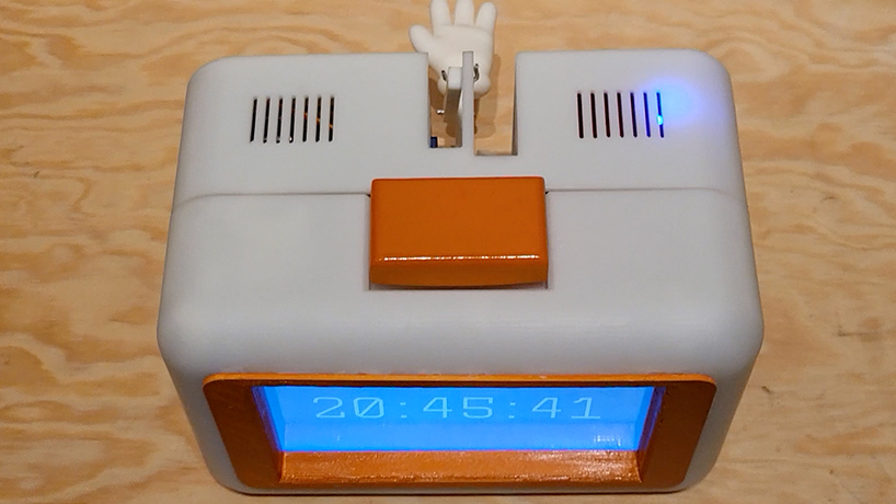 an alarm clock that snooze itself literally 6