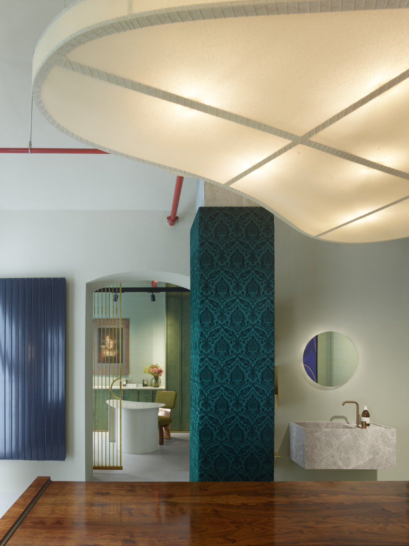 showroom byssine 9