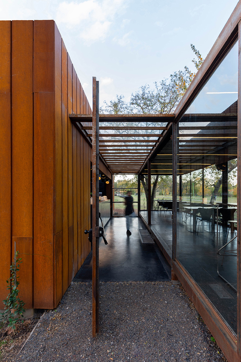 lightweight metal frames glazed gastronomic pavilion in parque de mayo in argentina - 5