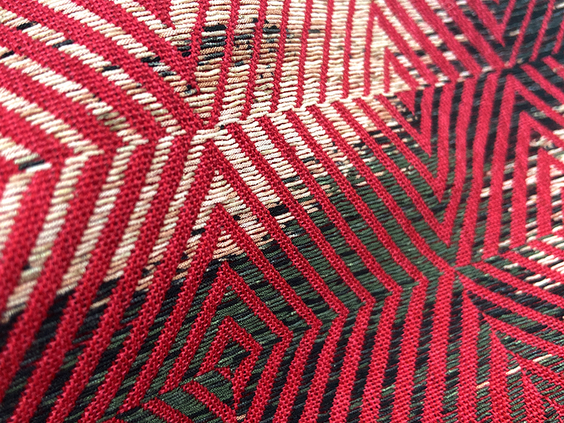 hana mitsui revives textile waste using traditional japanese weaving techniques