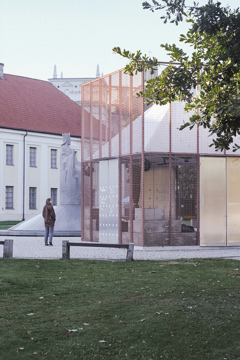 新品！世界建築アトラス Atlas of World Architecture Atlas of World Architecture: Wu, Yang: 9789881973979: Books