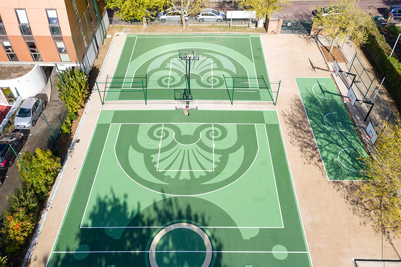 playgones' basketball court echoes hues & emblems of historic château de versailles gardens 