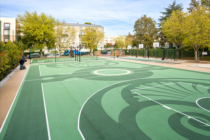 playgones' basketball court echoes hues & emblems of historic château de versailles gardens 