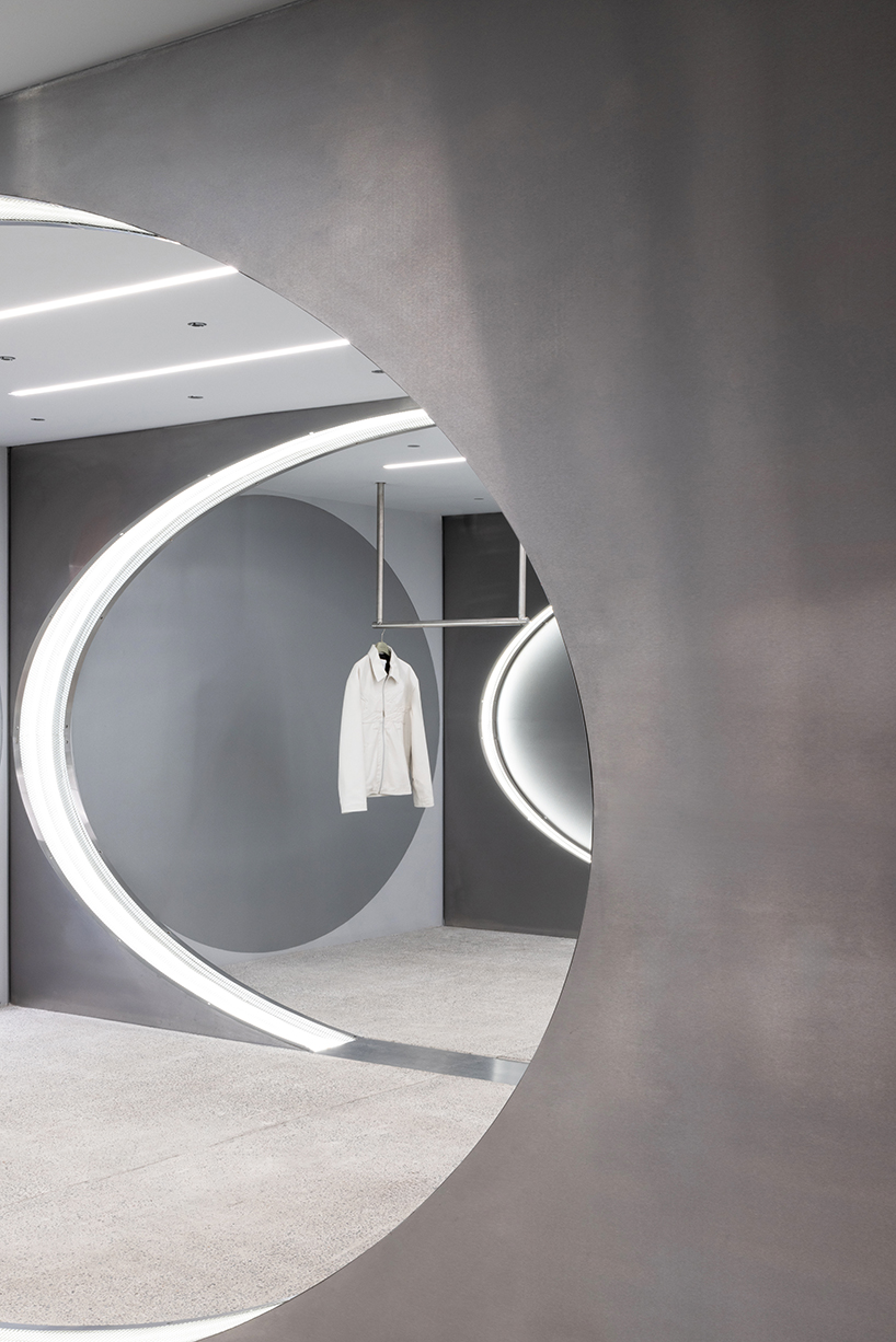 tiempos flagship store 6