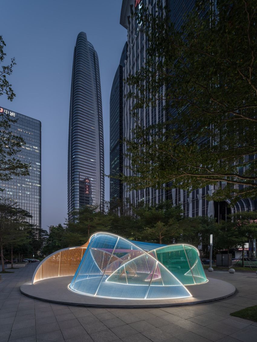 MARS studio's isle of light weaves an urban island of shifting light and color in shenzhen