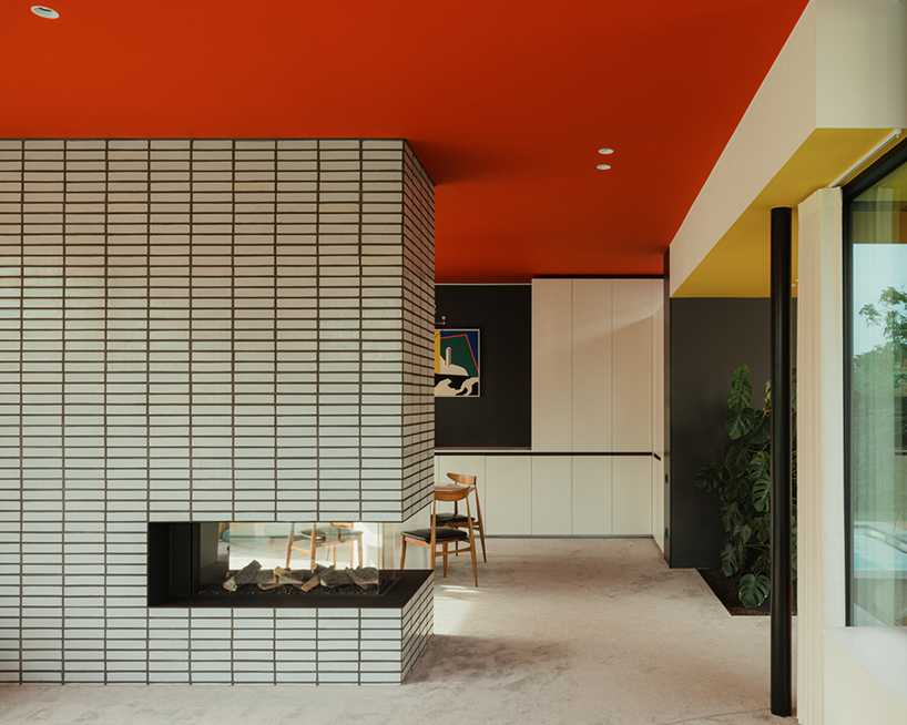 vens vanbelle reshapes painter's former home through de stijl aesthetics and primary colors - 9