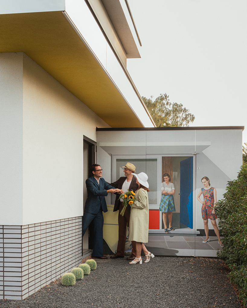 vens vanbelle reshapes painter's former home through de stijl aesthetics and primary colors - 4