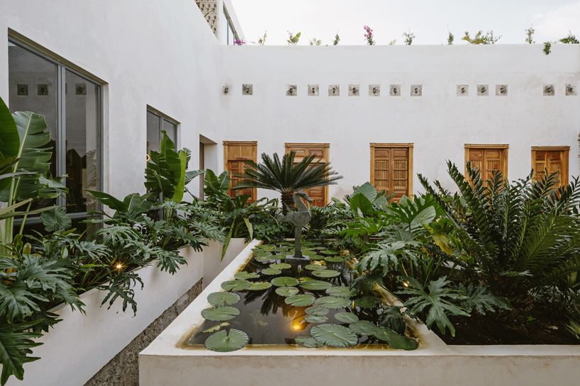 ezequiel farca studio's cultural community center replaces historical school in mexico - 1