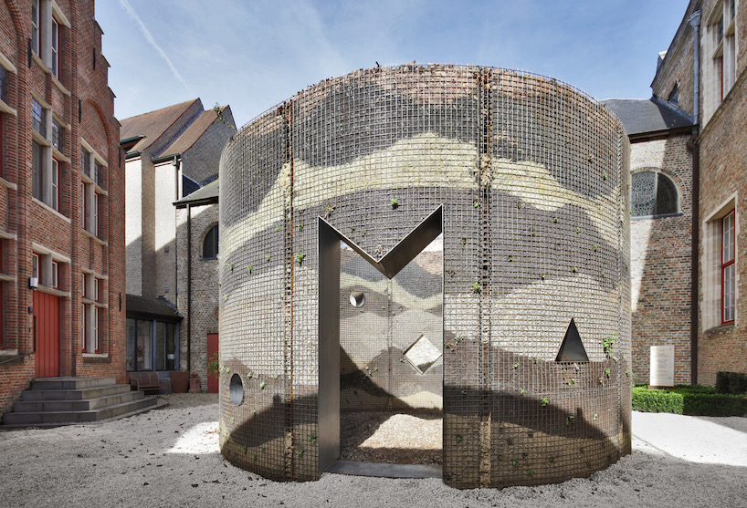 studio ossidiana’s cylindrical pavilion connects land, sea, and history at bruges triennial
