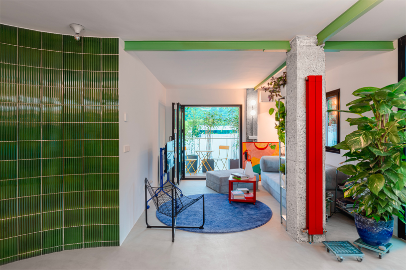 curved ceramic wall reforms 1966 apartment's conventional domestic layout in spain - 5