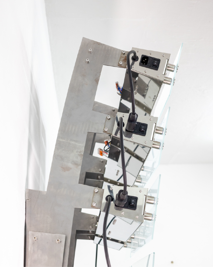 blind lucid umbrella installation