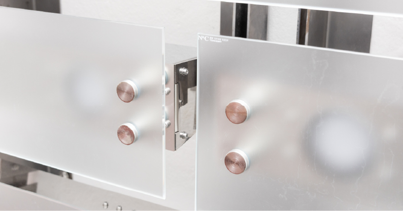 blind lucid umbrella installation