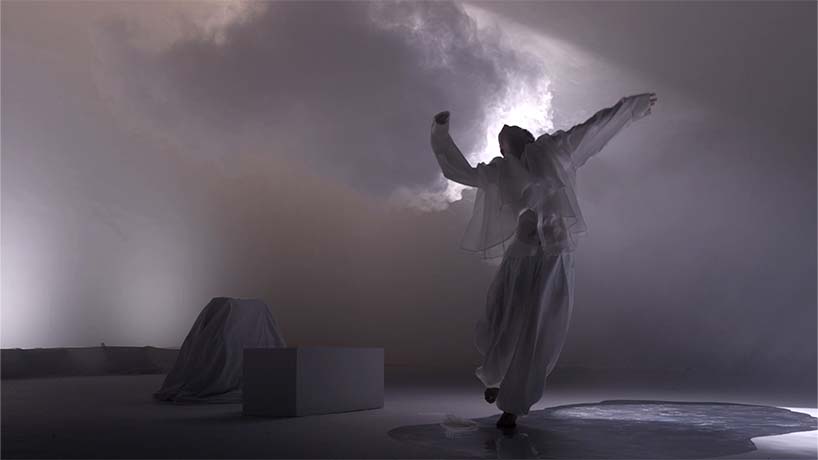 black void frames cloud installation as narrative tool in multimedia atmospheric performance - 5
