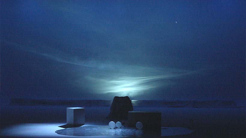 black void frames cloud installation as narrative tool in multimedia atmospheric performance - 6
