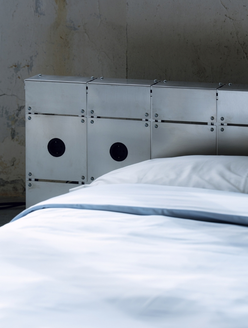 rik frans jansens architectural bed dressed by brut studios at paris design week 1